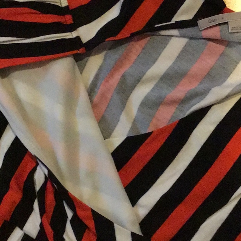 Super soft Gap flowing dress with full twirl skirt - Picture 5 of 7